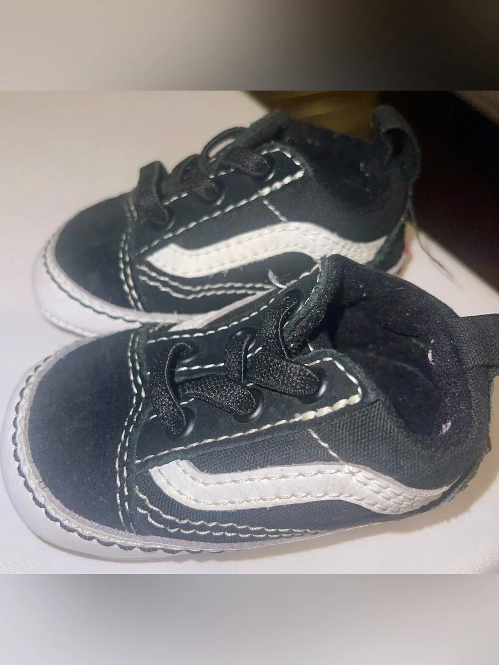 Vans off the wall old Skool classic Infant crib 2 black white soft
